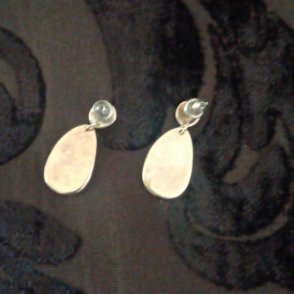 Onyx Vintage Silver Drop Earrings - Picture 4 of 4